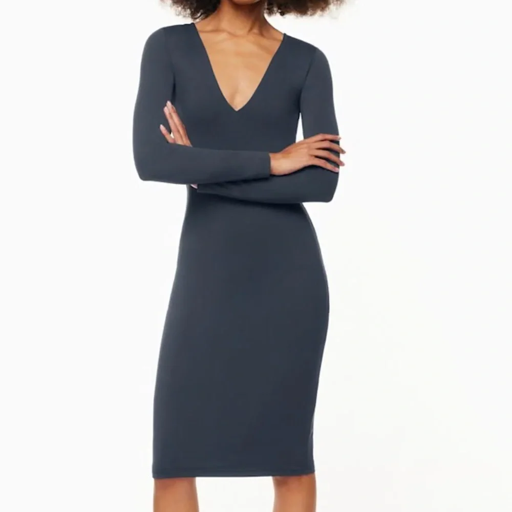 Babaton Contour V-neck Longsleeve Dress - Picture 1 of 9